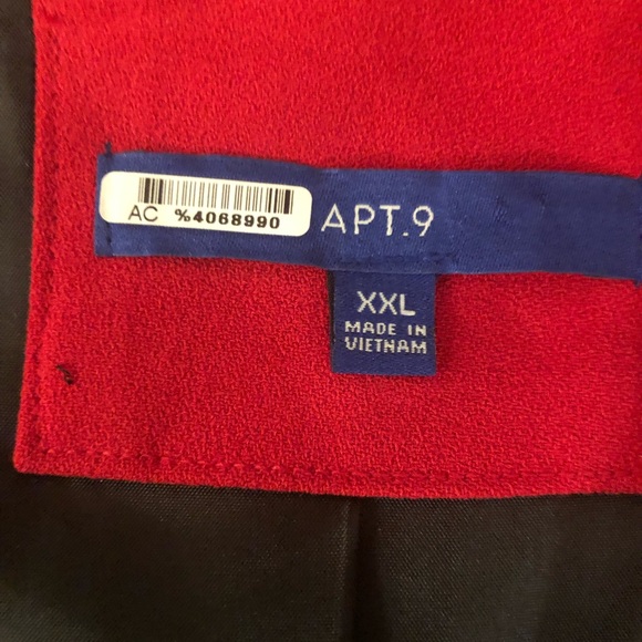 Women’s red lined jacket xxl. Excellent Condition worn one time.Nice long length - Picture 8 of 10